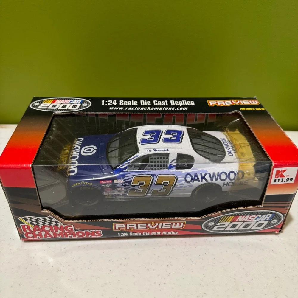Racing Champions NASCAR 2000 Joe Nemechek‎ #33 1:24 Scale Die Cast Car 99150 Vtg